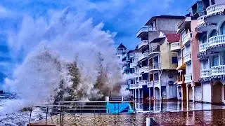 МОЩНЫЙ ШТОРМ ЛОМАЕТ НАБЕРЕЖНЫЕ И ОТЕЛИ В КРЫМУ. ПОКАЗЫВАЮ ВСЮ ПРАВДУ.