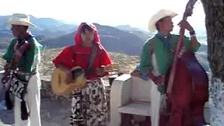 nochistlan.zac-huicholes de la sierrade jalpa zac CANTANDO EN DIALECTO