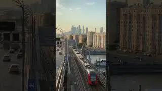 Ласточка на Андреевском мосту на закате. #music #поезда #train #spotting #railway #железнаядорога