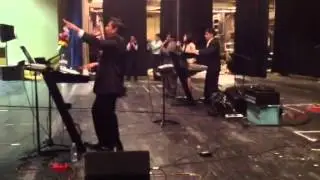 Adorando a Dios