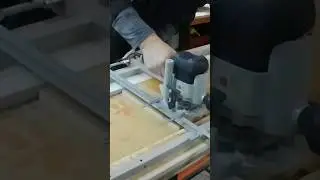It's IMPOSSIBLE to make it any easier. The simplest carriage for a milling machine.