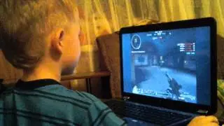 Сын играет в CrossFire