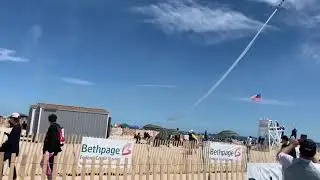 All thunderbirds sneak passes at the 2019 Jones Beach airshow