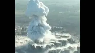 Russian military strikes with powerful ODAB-9000 bomb in Volchansk for the first time.