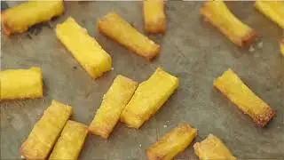 Sådan laver du sprøde polenta-fritter