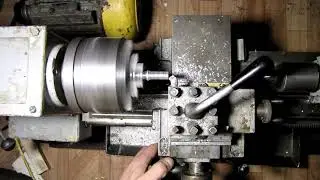Tips for clamping a part in a lathe chuck for beginner turners