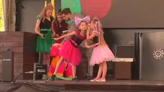 Настя Гордиенко (младшая группа Kinder Mix Show) - 