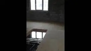 Пол в мансарде готов