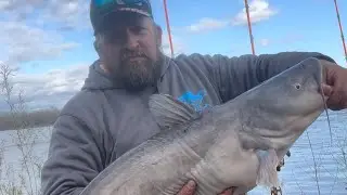 A few tips on fishing high water for catfish on the river