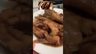 WHO WANTS CHICKEN FEET😅🇨🇦❤️