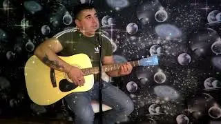 Песни под гитару. А над лагерем ночь.