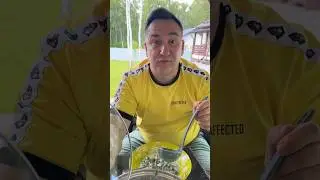 Весь заляпался окрошкой 😀