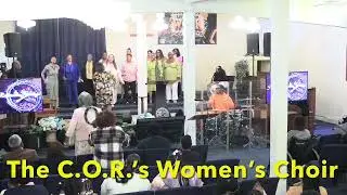 Directing the Women’s Choir Resurrection Sunday 2024
