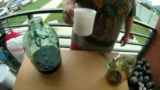 Как приготовить вино из варенья? Часть 1-ставим на брожение