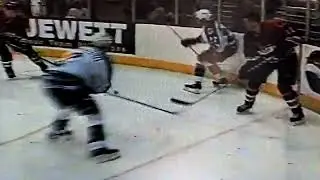 Shawn Heins goes 5-hole to give the Blades a 3-2 lead over Orlando