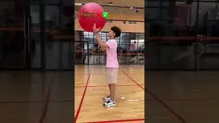 Отбей мяч попой!🔥 #Shorts