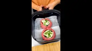 The ultimate trick to load the perfect burger!😱