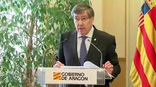 Firma del convenio para la unión de estaciones de Astún y Candanchú