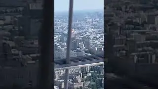 МОСКВА-СИТИ БАШНИ СТОЯЩИЕ РЯДОМ С БАШНЕЙ ОКО ПЛОЩАДКА НА ВЫСОТЕ 354 МЕТРА