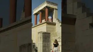 Knossos Palace in short