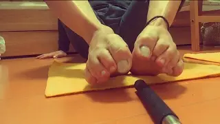 Sexy male feet crushing
