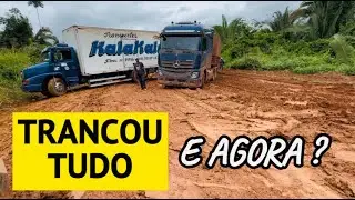 CARRETA E CAMINHÃO TRANCARAM A ESTRADA.
