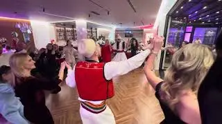 Fatmira Breçani e ftuar Speciale ne mbrenjen e nderrimit te viteve Hotel Holyday