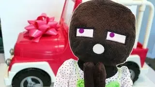 Enderwoman's Giant Surprise Present!