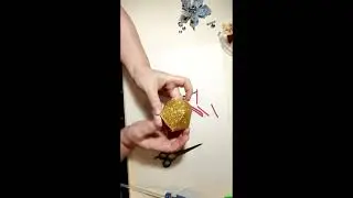 КАК СДЕЛАТЬ ШАПОЧКУ ДЛЯ ДЕДА МОРОЗА ИЛИ СНЕГУРОЧКИ.