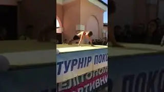 Артём Захаров пытается установить рекорд Украины в отжиманиях