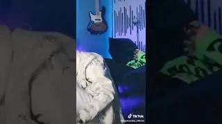 Зачем она берет мужские п*ськи в рот 🤣