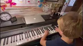 Michael. Хроматическая гамма от ДО с метрономом умеренно.