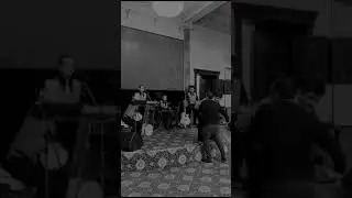 Драка на свадьбе с музыкантом
