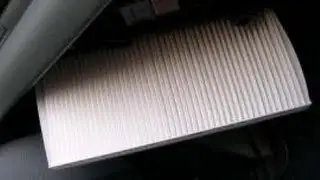 Renault Scenic Interieurfilter en Pollenfilter vervangen. Hoe en wanneer