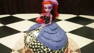 How To Make A Monster High Barbie Doll Cake! DIY Cake Decorating