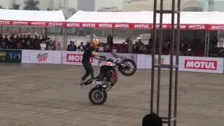 Biểu diễn xe moto  23 tháng 4 năm 2016