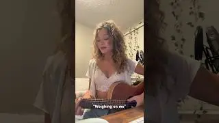 I wrote this with my friends Lauren Vale and David Thomson ✍🏼 #countrymusic #singersongwriter