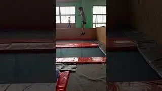 жёсткие трюки на батутах (паркур) #shorts #Chromer #паркур #батуты #трюки #irbis