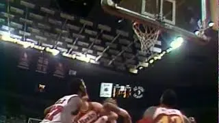 Dominique Wilkins LOUD Rebound And Dunk!!