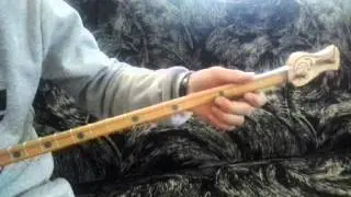 Как играть на домбре 