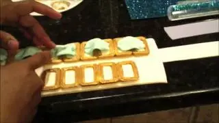 How to use the ring border silicone mold- have the 'ribbon going through the rings' effect