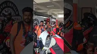 Pit lane energy before Race One. #royalenfield #gtcup #continentalgtcup #bikeindia #racing