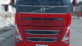 Добрался до Ачинска! Вольво FH 540 радует! Тащим припец Олегану на Магадан!