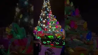 Disneyland Paris Parata di Natale 2022