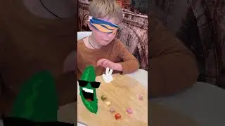 Сегодня я пробую на вкус еду с закрытыми глазами. Угадай и ты, что я ем?