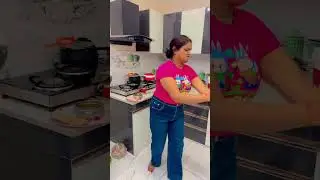 खाऊँगी खाऊँगी खाऊँगी 😭 #funny #trending #ytshorts