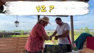42 года) вот это время летит, самое главное что меня любят)