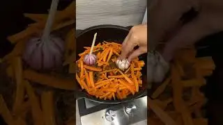 Готовим узбекский плов в чугунном казане