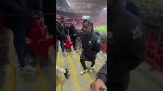 Liverpool fans MOCK Caicedo’s mum😳 #football #pl #messi #chelsea #liverpool #carabaocup #ronaldo