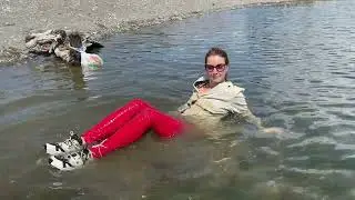 pink pants in the river #wetlook